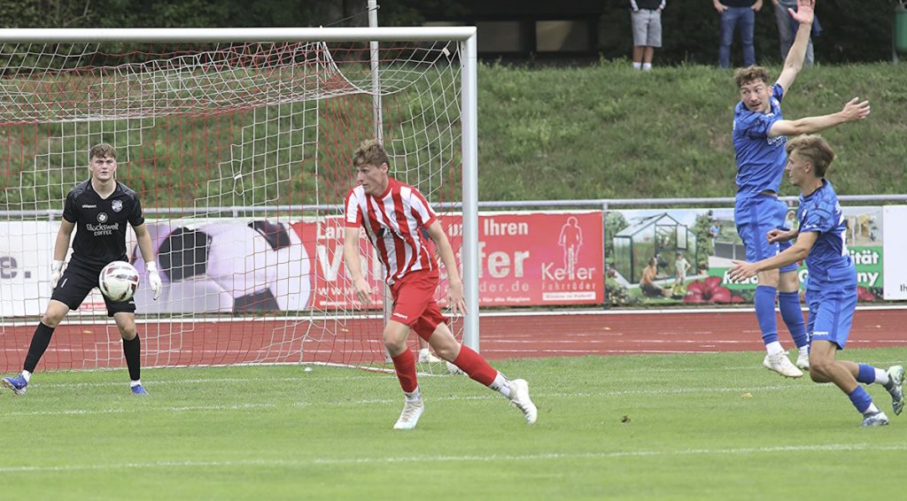 Drei Zirn-Tore und ein „starkes“ Schiedsrichtergespann